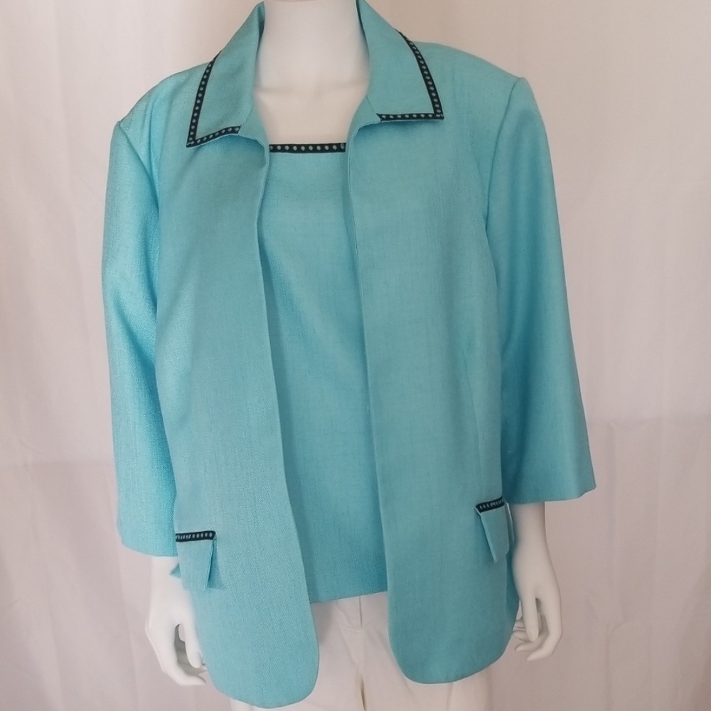 Torqouise Jacket and Tank Top